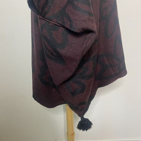 Cleobella Fringe Trim Burgundy Floral Poncho Wrap Cardigan O/S - Picture 10 of 14